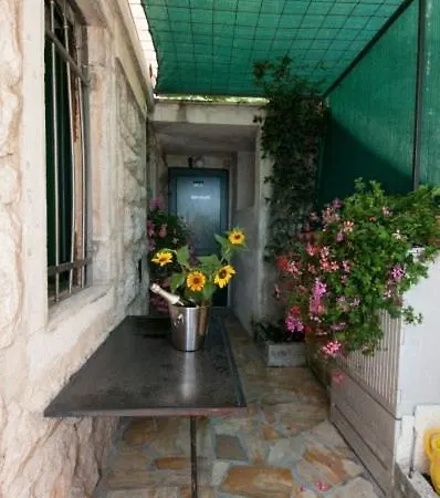 In With Sea View, Terrace, Air Conditioning, Wifi Appartamento Laurana