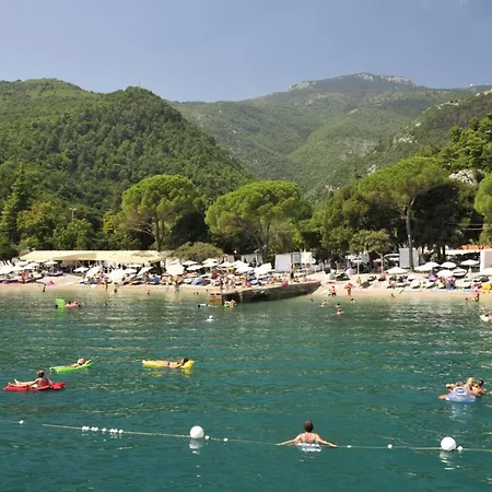 Appartamento In With Sea View, Terrace, Air Conditioning, Wifi *