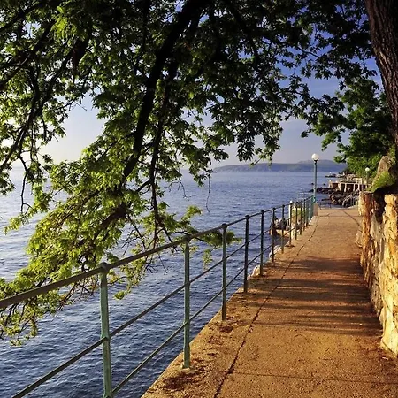 Appartamento In With Sea View, Terrace, Air Conditioning, Wifi *